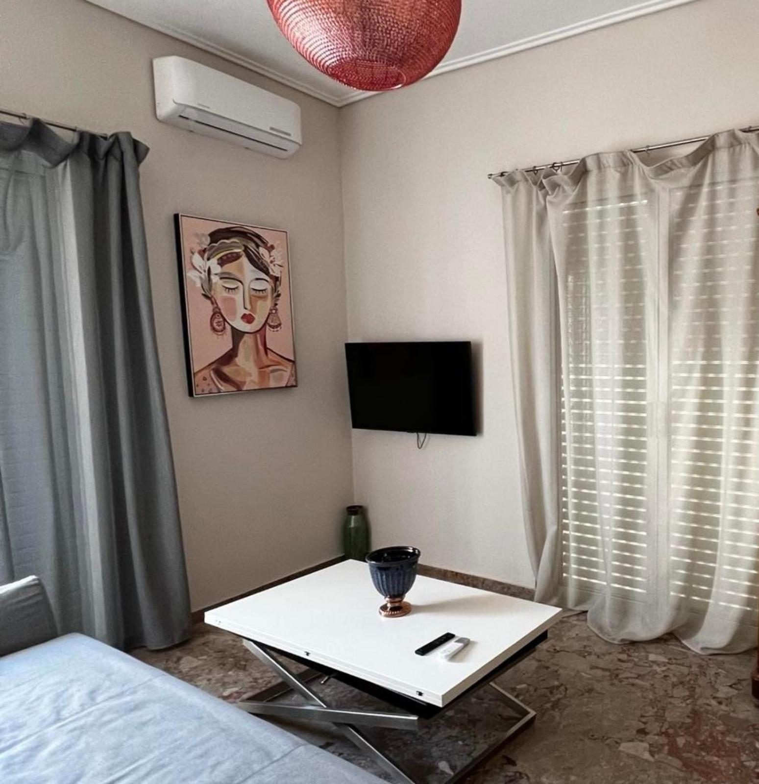 Thouria Agora Suites 1 Kalamata Bagian luar foto